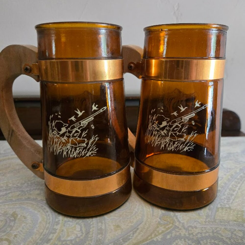 SET OF 2 Siesta Ware Amber Glass Sports Outside Game Themed Beer Mug